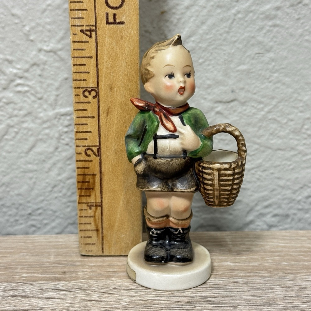 Goebel Hummel Village Boy HUM 51 3/0 TMK3 4" 1950s Bavarian Basket Stylized Bee